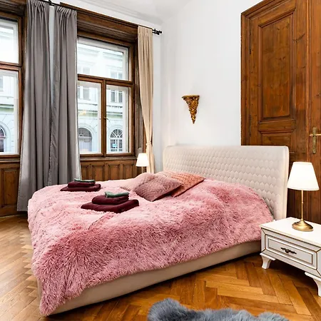 Apartamento Royal Center Palace *