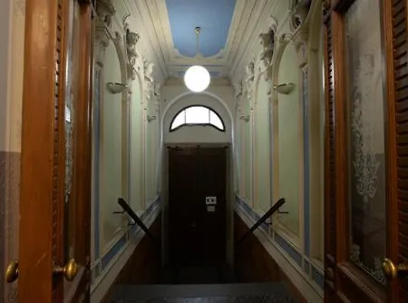 Royal Center Palace Daire