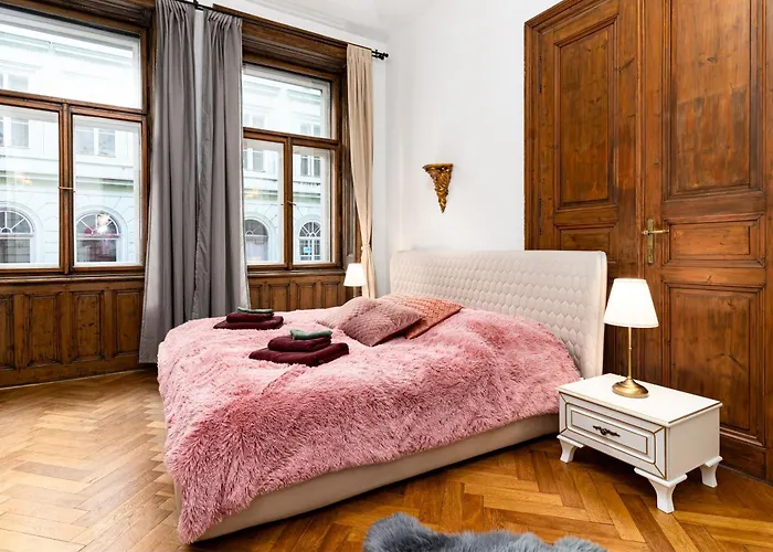 公寓 Royal Center Palace *